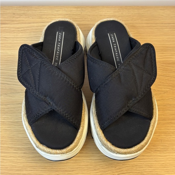 Zara‎ Trafaluc Slide Sandals Black/White with Jute Woman’s 35/Fits US 6.5-7 - Picture 2 of 8